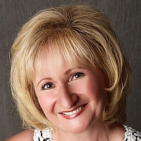 Marlene M Bell