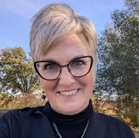 Carol Lawrence Feil