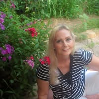 Author Denise Devine Meinstad