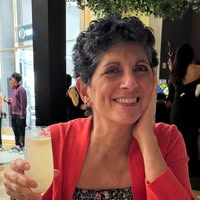 Carol Kenien Gallagher